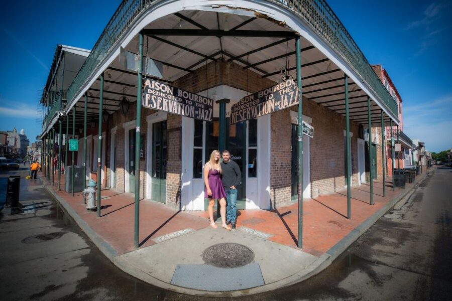 New Orleans: French Quarter Photo Shoot and Walking Tour - Shared groups, private sessions, and personal space