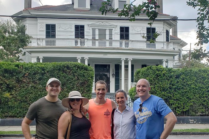 New Orleans Garden District History Walking Tour - Walking the Garden District homes