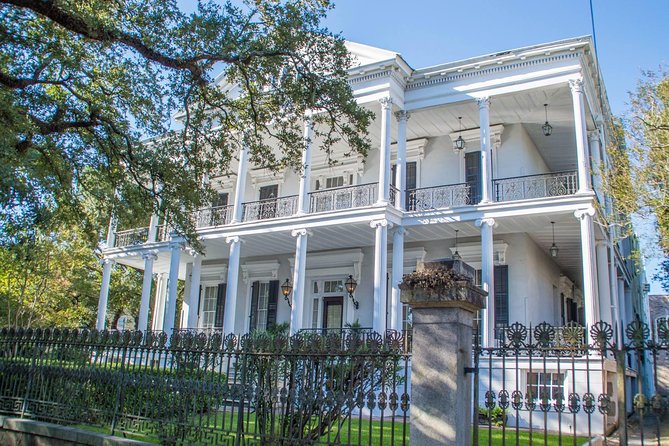New Orleans Garden District History Walking Tour - Meeting at Lafayette Cemetery No. 1