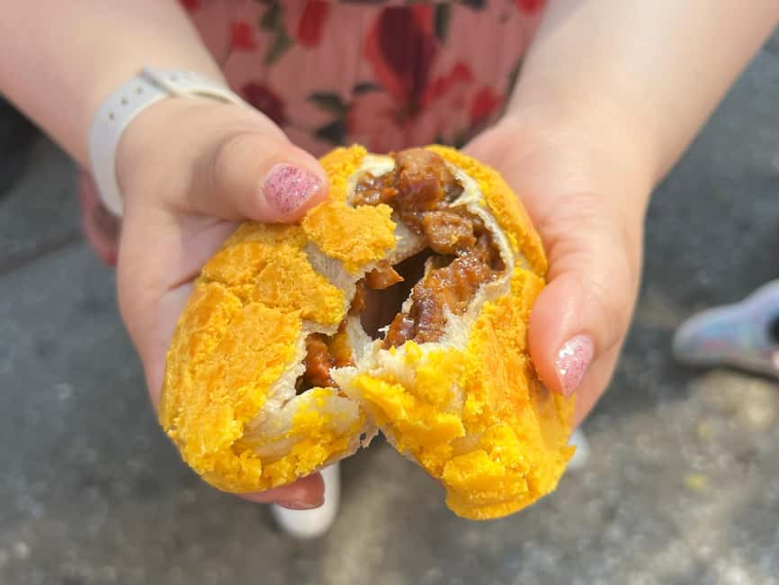 New York City: Food Walking Tour of Chinatown & Little Italy - Cheese, cheesecake, and what lies north of Little Italy