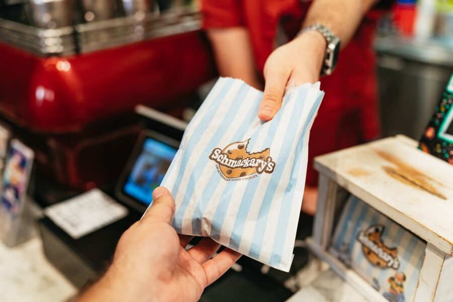New York City's Hell's Kitchen: Walking Food Tour - From rough reputation to expensive real estate