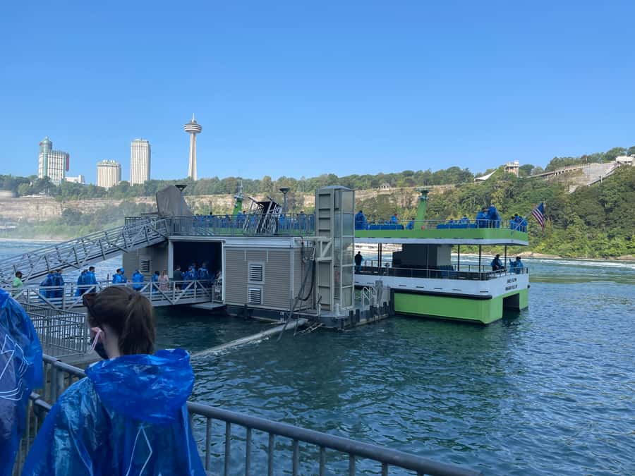 Niagara Falls, NY: Maid of the Mist Boat and Walking Tour - Start at 1 Prospect Street near the park entrance