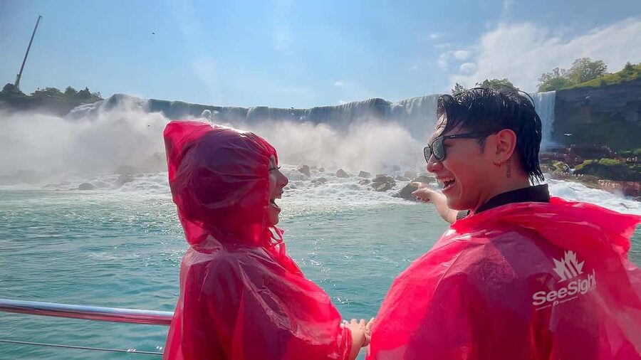 Niagara Falls: Walking Tour, Journey Behind Falls, & Cruise - Why this tour works for a first visit to Niagara Falls
