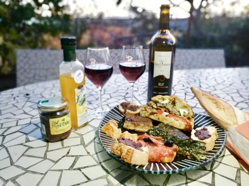 Nice: Food and Wine Old Town Guided Walking Tour - Climbing to Castle Hill for the main meal