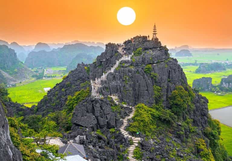 Ninh Binh Sunset Tour And Visit Hoa Lu Walking Town At Night - Climbing Mua Cave for the sunset view