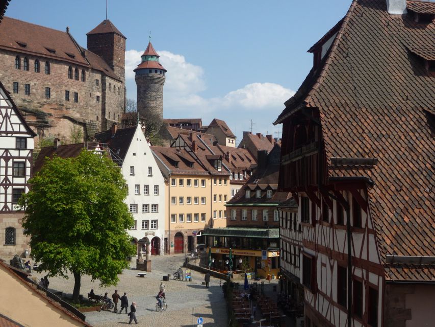 Nuremberg 2-Hour Old Town Highlights Walking Tour in English - St. Lorenz and the River Pegnitz