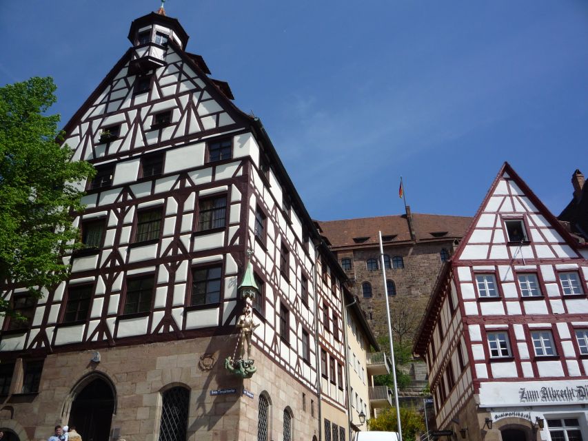 Nuremberg 2-Hour Old Town Highlights Walking Tour in English - Hauptmarkt, the Beautiful Fountain, and Old City Hall