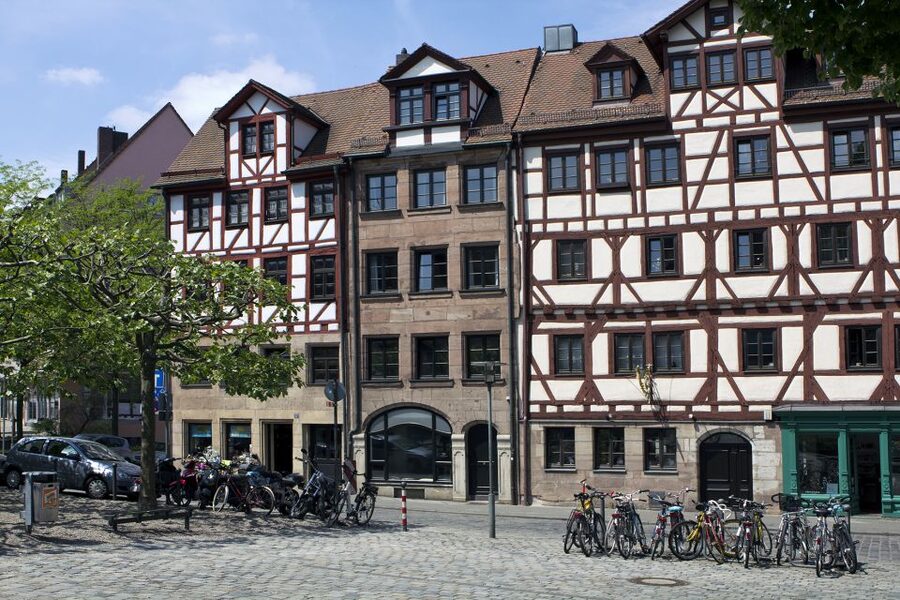 Nuremberg: Old Town Guided Walking Tour - St. Sebaldus Church and the city’s older foundations