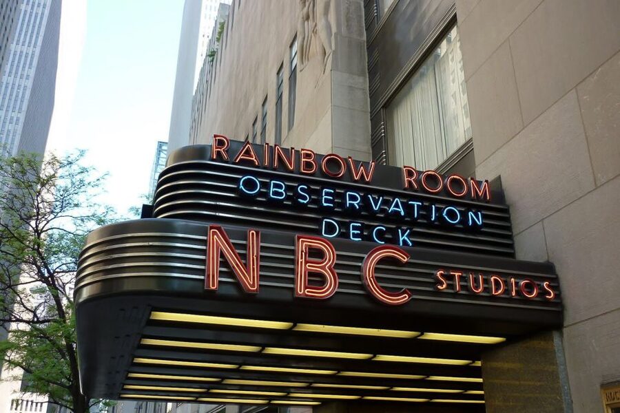 NYC: Guided Bus and Walking Tour with Staten Island Ferry - Flatiron District and the city’s famous movie buildings
