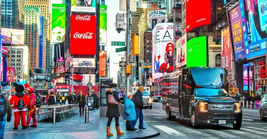 NYC: Guided Bus and Walking Tour with Staten Island Ferry - Central Park and Columbus Circle set the tone