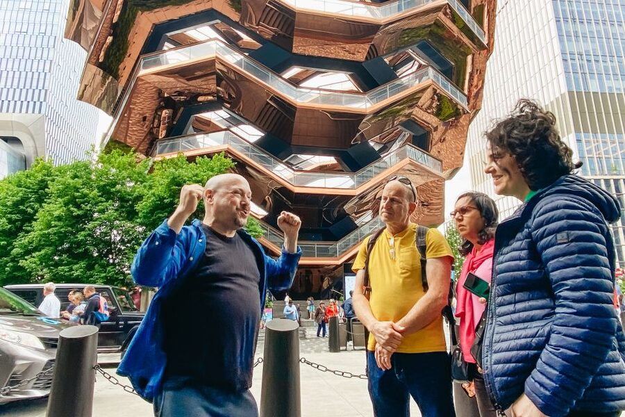 NYC: Walking Tour with Local Guide and 30+ Top NYC Sights - What five hours on foot really means