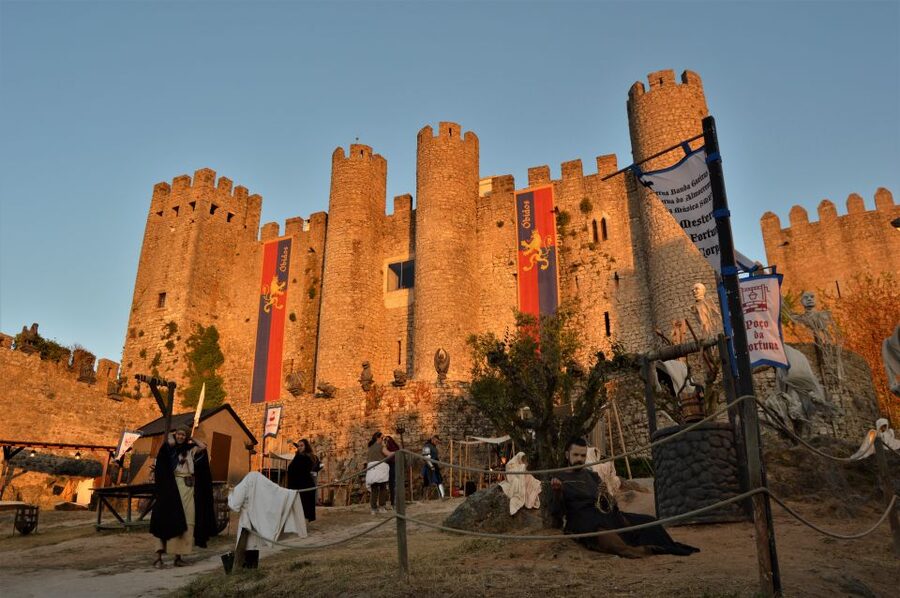 Óbidos: Medieval Tales & Secrets Spots Guided Walking Tour - Out beyond the walls and into quieter views