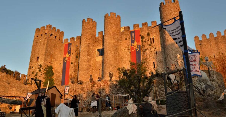 Óbidos: Medieval Tales & Secrets Spots Guided Walking Tour - Starting outside the walls at the tourist office
