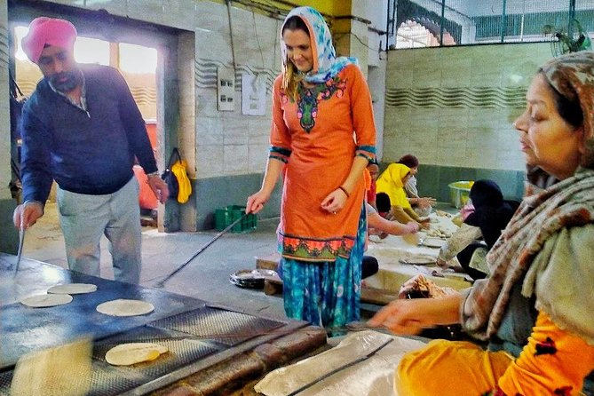 Old Delhi Food-Spice Market-Temples Tour Soon Featured on NETFLIX - Jain temple and the old mosque