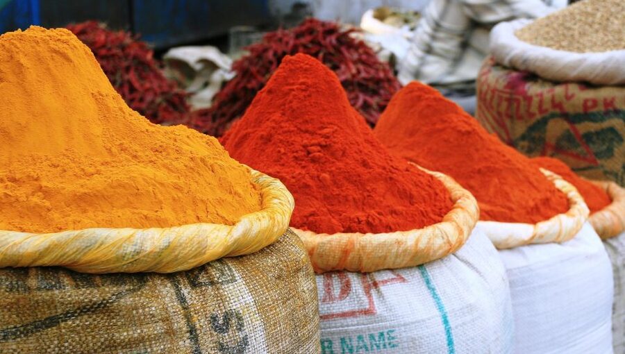 Old Delhi: Spices, Heritage and Bazaars Walking Tour - What Makes Jai Singh a Strong Guide
