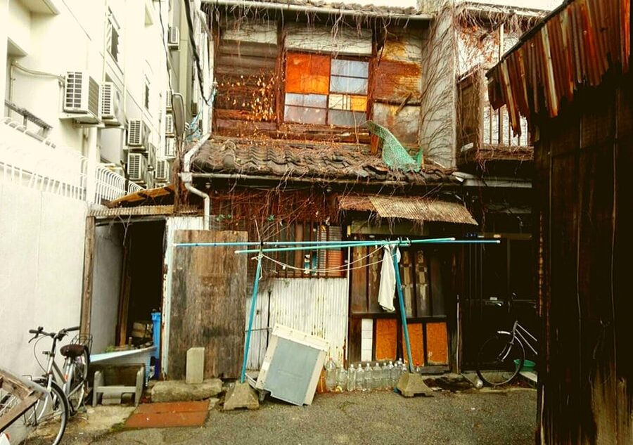 Osaka: Deep Backstreets Walking Tour with Dinner Option - Choosing the Taisho-Era red light district route