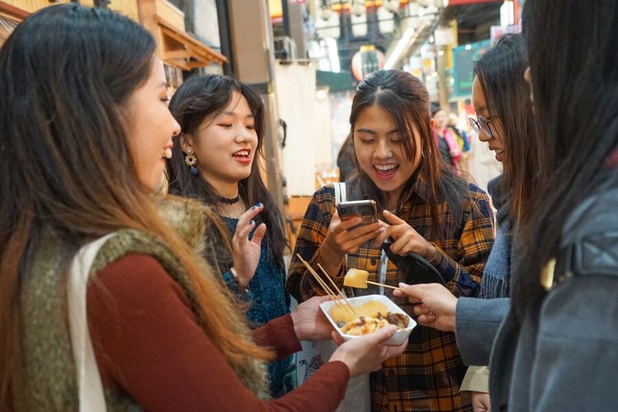 Osaka: Kuromon Market Food Walking Tour (6 stops, 6 tastes) - Why Kuromon Market makes a good first Osaka stop