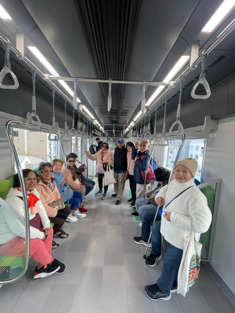 Osaka: Walking Tour and Top Highlights - Osaka Castle and Hokoku Shrine: a strong historical opening