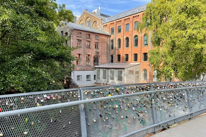 Oslo: Grünerløkka Food & Culture Walking Tour - How much food do you really get?