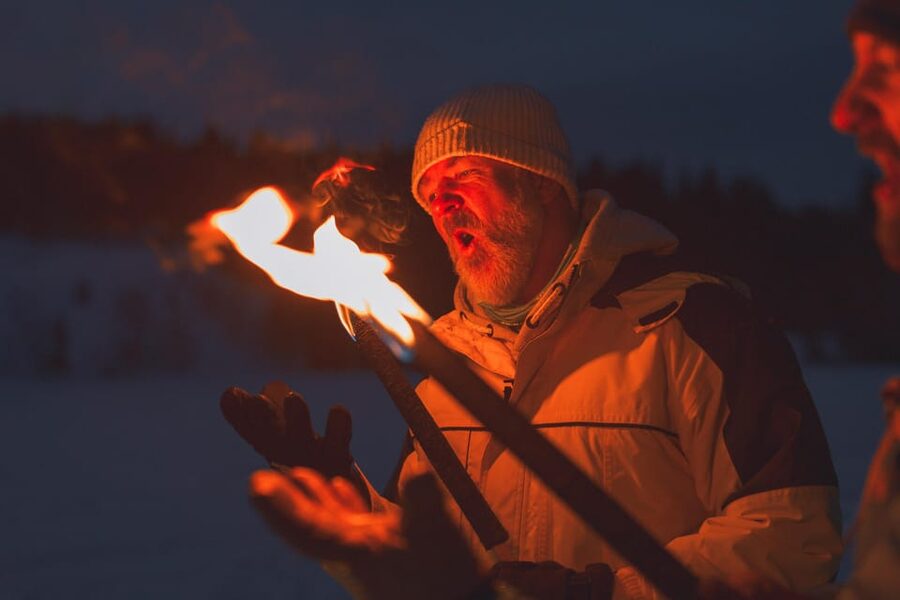 Oslo: Snowy Forest Torchlight Walk with Campfire - Why the guides matter on a live-fire outing