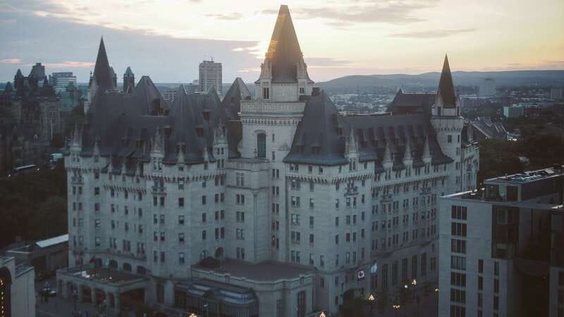 Ottawa: Private Walking Tour with a Local - Your interests decide the route