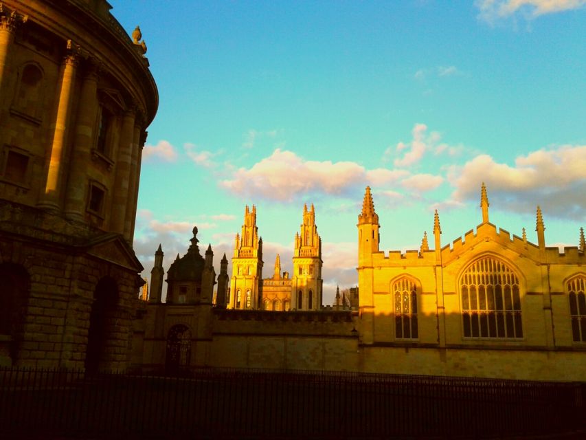 Oxford: C.S. Lewis & J.R.R. Tolkien Guided Walking Tour - St. Mary’s Church and the Oxford Martyrs