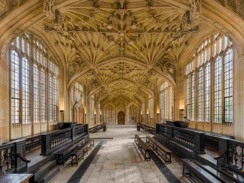 Oxford: Harry Potter Walking Tour Including New College - The Harry Potter quiz keeps the walk moving