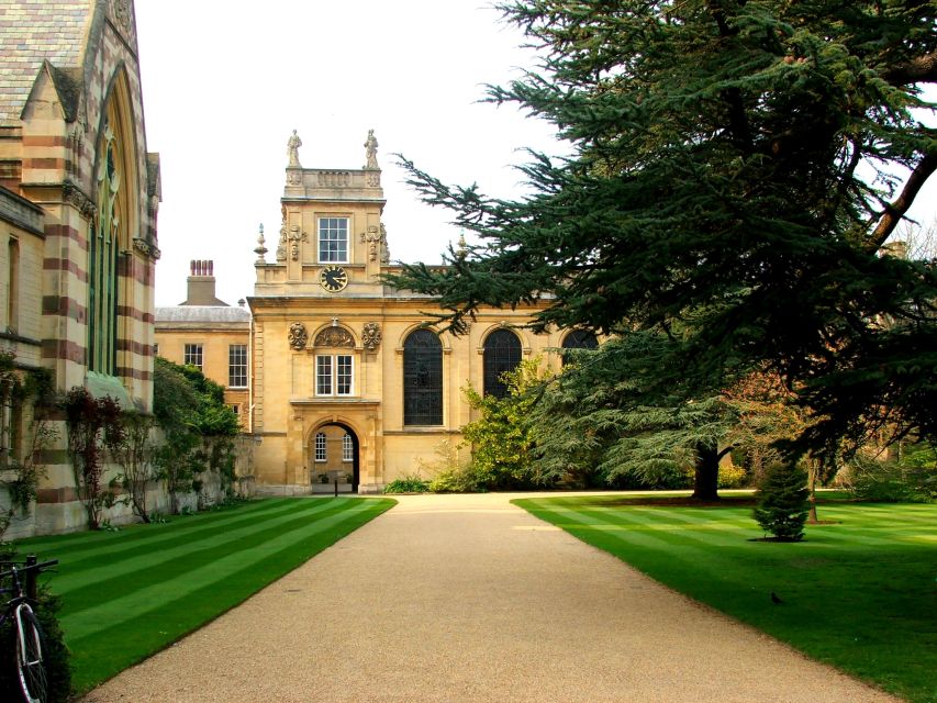 Oxford: Official University and City Walking Tour - Morse, Lewis, Endeavour, and the Oxford pub trail