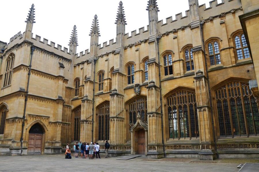 Oxford: University and City Walking Tour with Alumni Guide - Is the $40 price good value?
