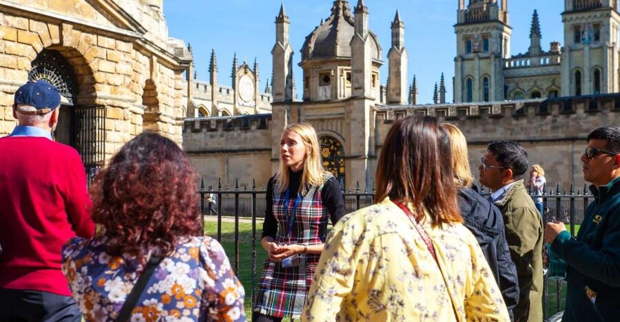 Oxford: University and City Walking Tour with Alumni Guide - What the student perspective adds