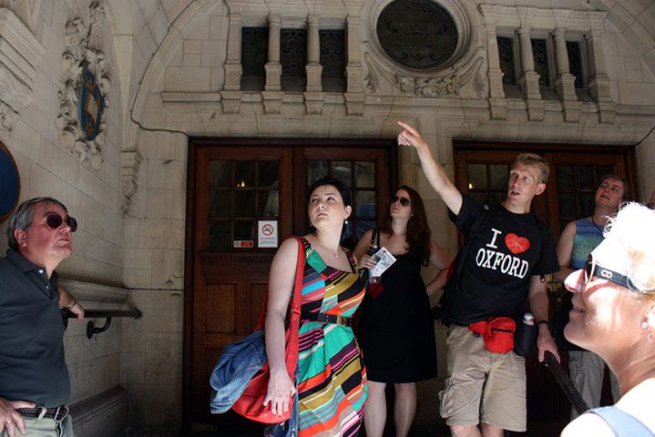 Oxford University: Guided Small Group Walking Tour - What the $40 price buys you