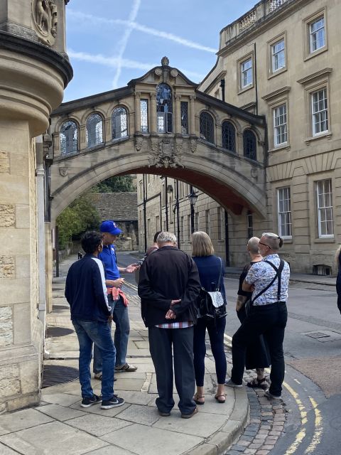 Oxford University: Walking Tour By Alumni™ & New College - Radcliffe Square and the Radcliffe Camera
