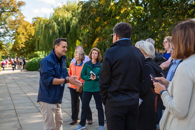 Oxford University Walking Tour With University Alumni Guide - The Bodleian Library and the Old Schools Quadrangle