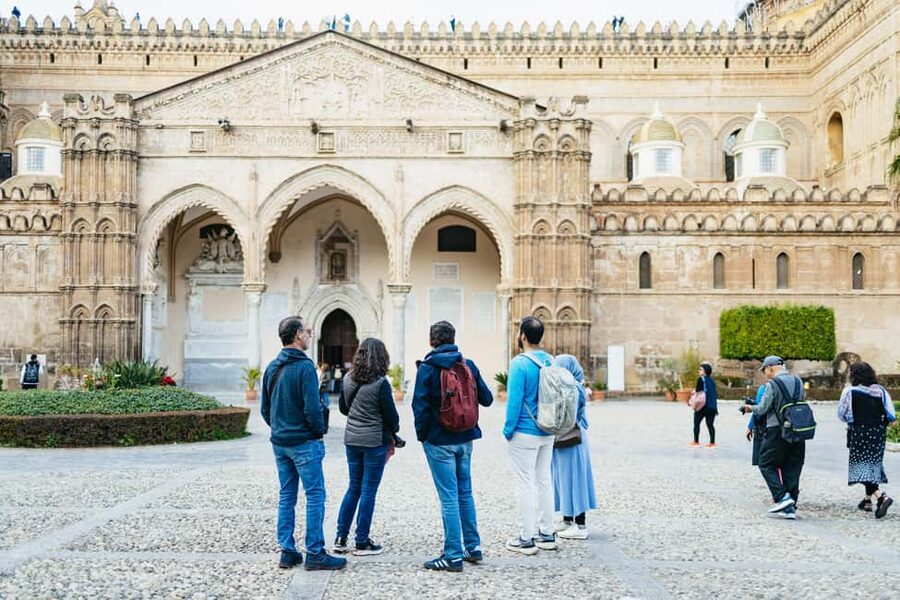 Palermo: Street Food and History Walking Tour - Starting beside the Salinas Museum
