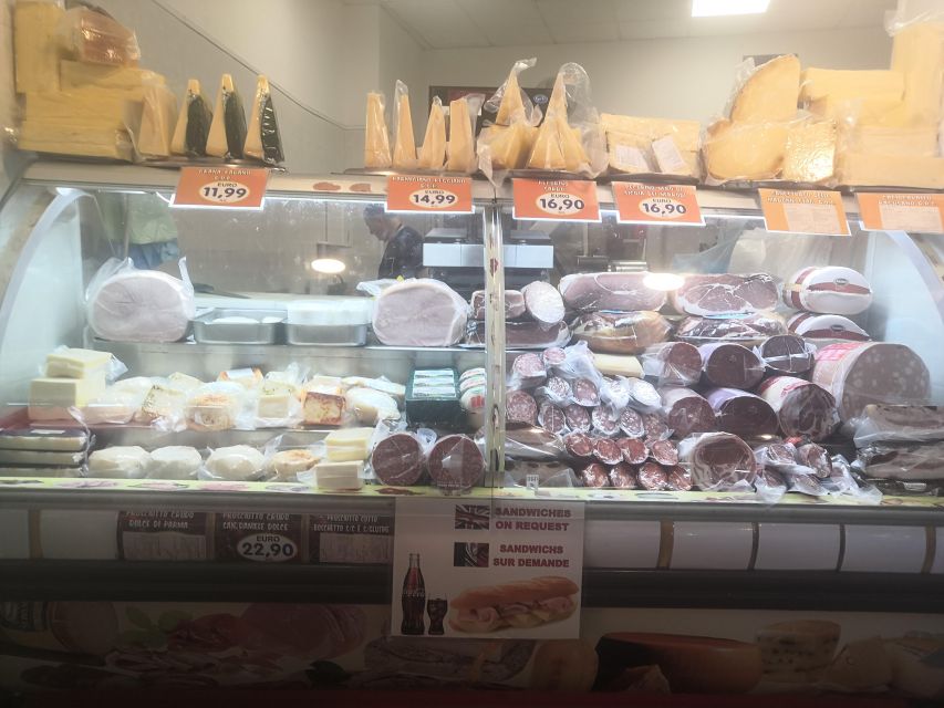 Palermo: Street Food Walking Tour at Sunset - The savory stops: panelle, sfincione, and crocché