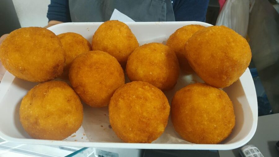 Palermo: Street Food Walking Tour with Local Guide & Tasting - The savory tasting: four Palermo staples