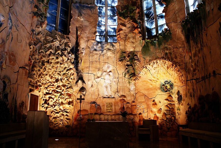 Palma de Mallorca: City Walking Tour with The Cathedral - Narrow lanes, Plaza de Cort, and the Parliament