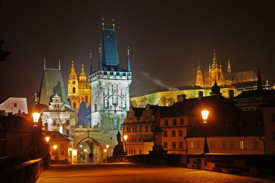 Panoramic Views of Prague Evening Walking Tour - Timing, meeting points, and what to bring