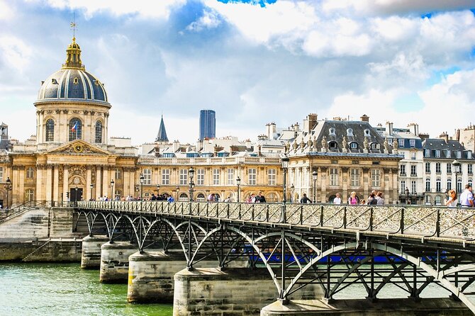 Paris City Center Free Walking Tour (Tip-Based) - Place Dauphine and Henri IV