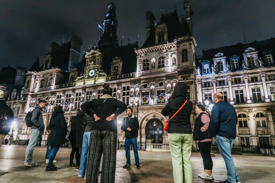 Paris: Dark History and Ghostly Guided Walking Tour - Pont Neuf and the city’s ghost stories