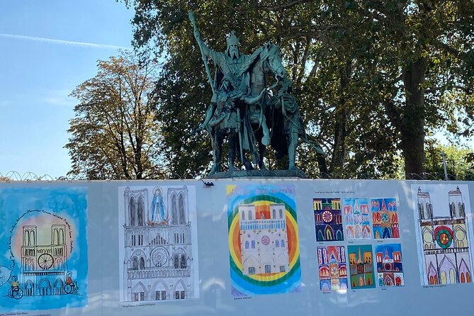 Paris: Île de la Cité and Notre-Dame Walking Tour With Crypt - Notre-Dame from the outside