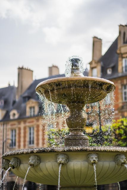 Paris: Le Marais Highlights Guided Small Group Walking Tour - Rue des Rosiers and Jewish Paris