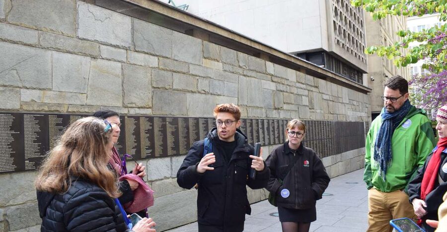 Paris: Le Marais & Montmartre Jewish History Walking Tour - Starting in Le Marais, where Jewish Paris is most visible
