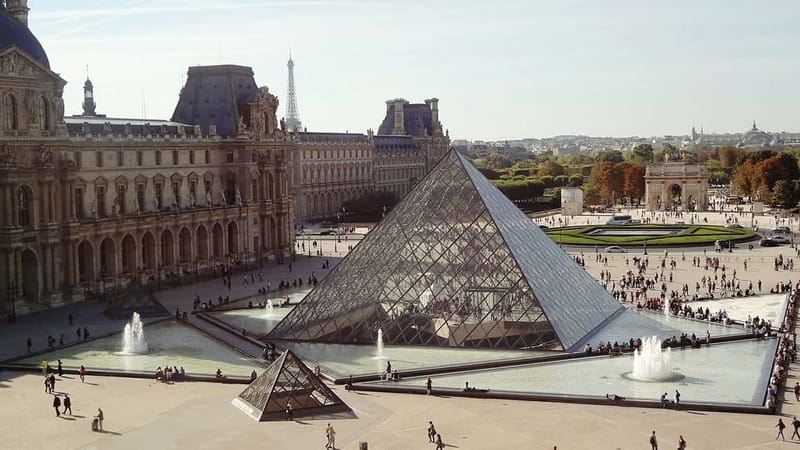 Paris: Louvre Museum Entry Ticket and Garden Walking Tour - Key points at a glance