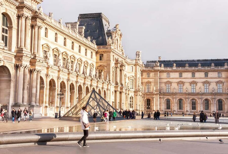 Paris: Louvre Museum Entry Ticket and Garden Walking Tour - Why this Louvre experience begins outdoors