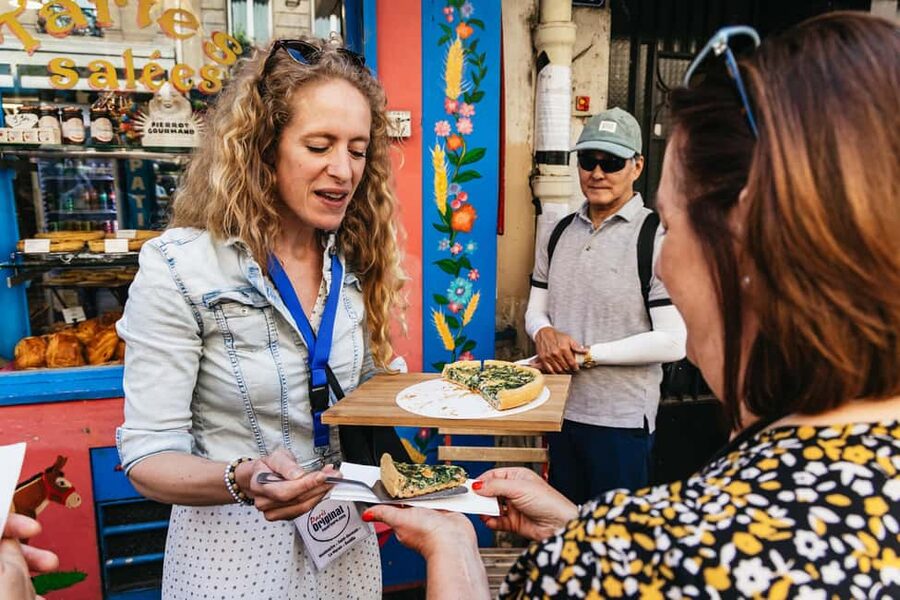 Paris: Montmartre Cheese, Wine & Pastry Guided Walking Tour - Which guide style should you expect?