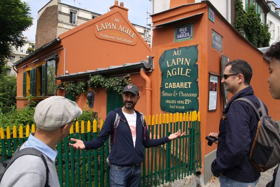 Paris: Montmartre Culture and Local Pastries Walking Tour - Sacré-Coeur and the high part of the route