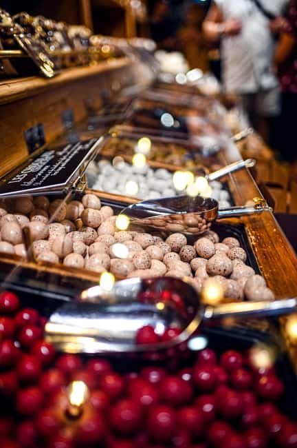 Paris: Montmartre Food Tasting Walking Tour with Secret Dish - Cheese From a Local Shop