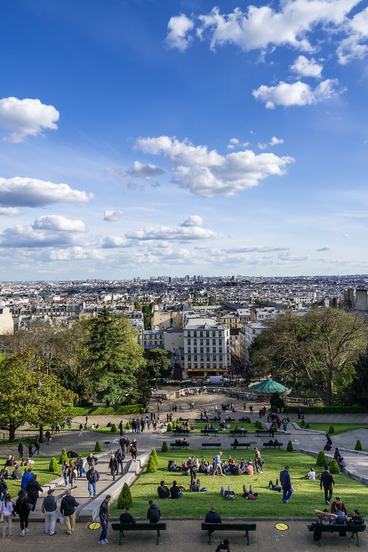 Paris: Montmartre Highlights Walking Tour with a Local Guide - Is $23 a fair price?