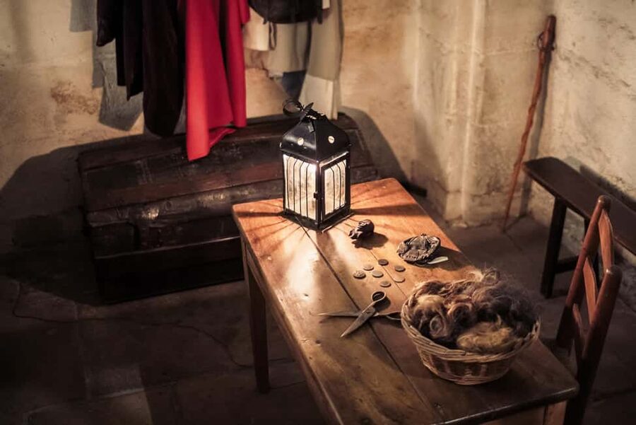 Paris: Notre Dame and Île de la Cité Walking Tour - FAQ